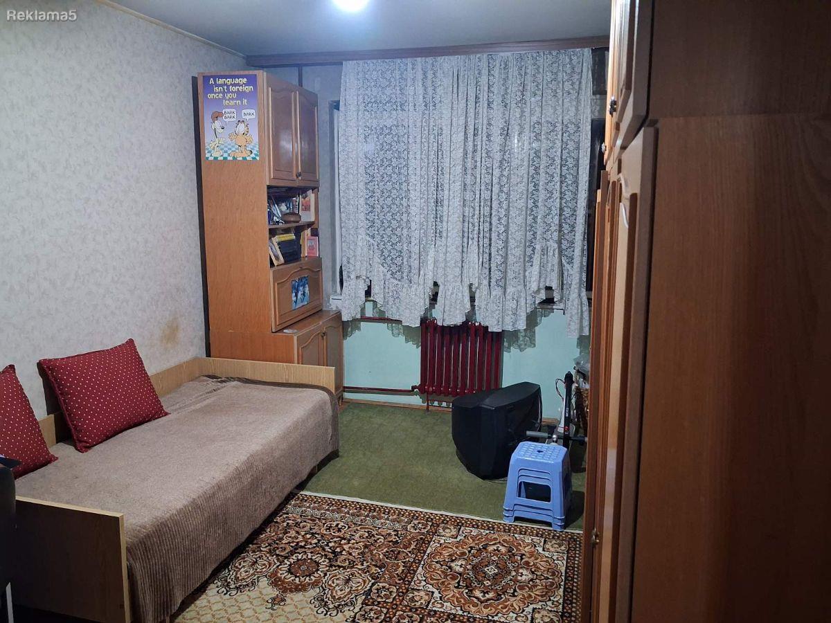 SAVIĆ IS SELLING AN APARTMENT IN KARPOSH 4