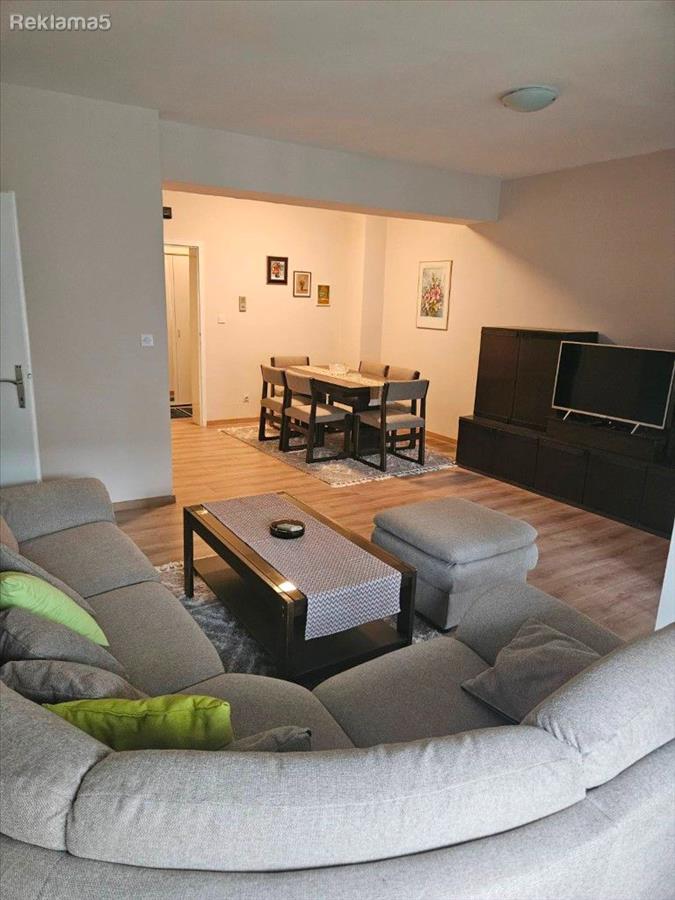 Se prodava svetol,renoviran 2-soben stan Kapistec