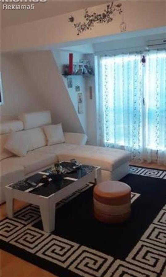 PRODAVAM KUKA VO KOZLE NA GL.ULICA
