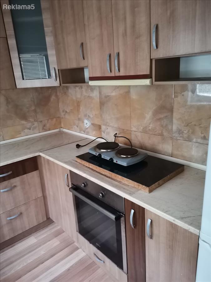 I am selling a floor of a house