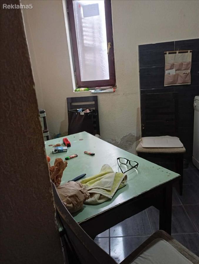 BAIR, HOUSE WITH OUTSIDE ROOM