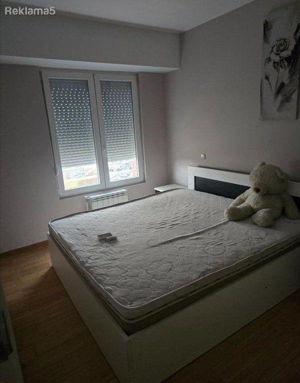 Se prodava namesten stan 60m2 vo Novo Lisiche