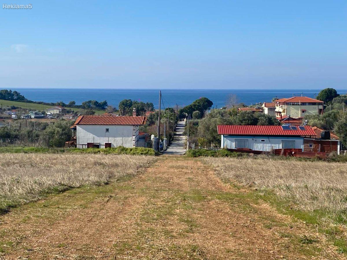 Attractive plots in Nea Potidea