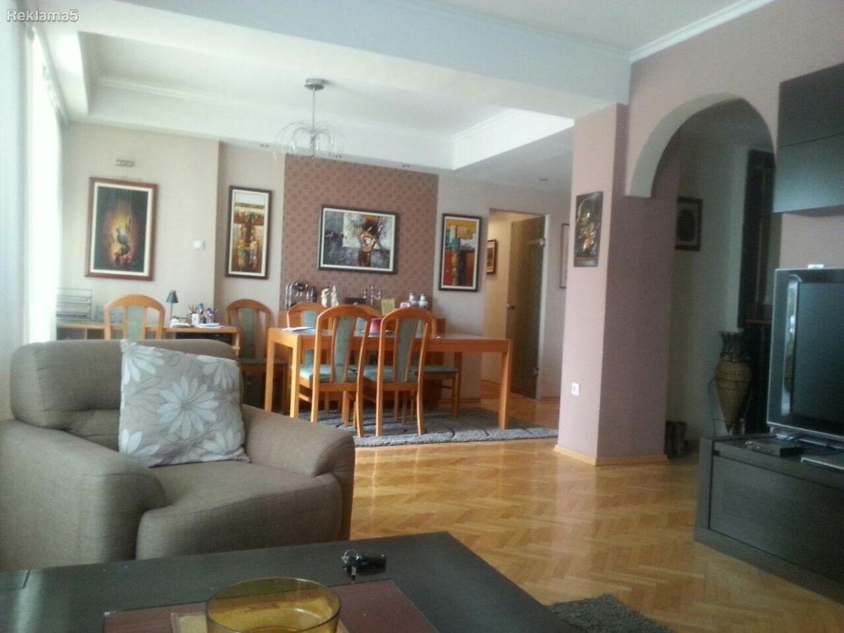 NAMESTEN RENOVIRAN STAN 3 SPALNI 105M2 N.LISICE L.ANGELOVSKI