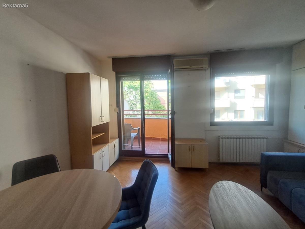 FOR SALE STUDIO 29M2 IN THE CENTER NEAR SILBO