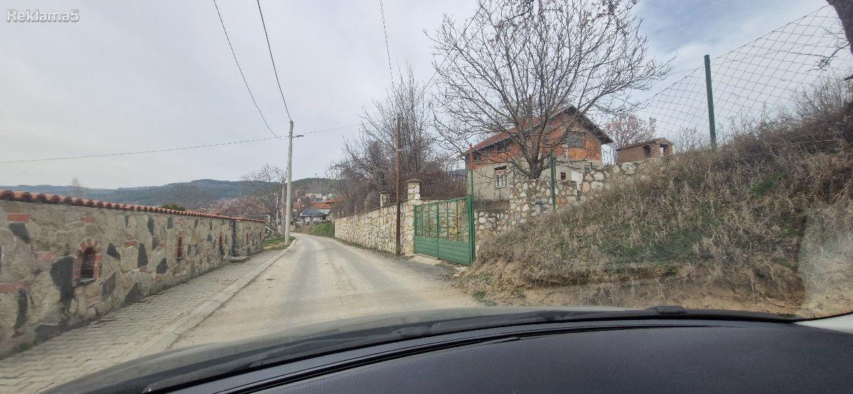 KUKJA 120 M2 NA PLAC OD 793 M2 DOLNO SONJE !!!