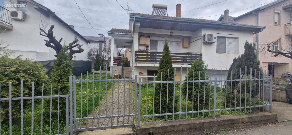 SE PRODAVA RENOVIRANA KUKJA CHENTO 120 M2 !!!