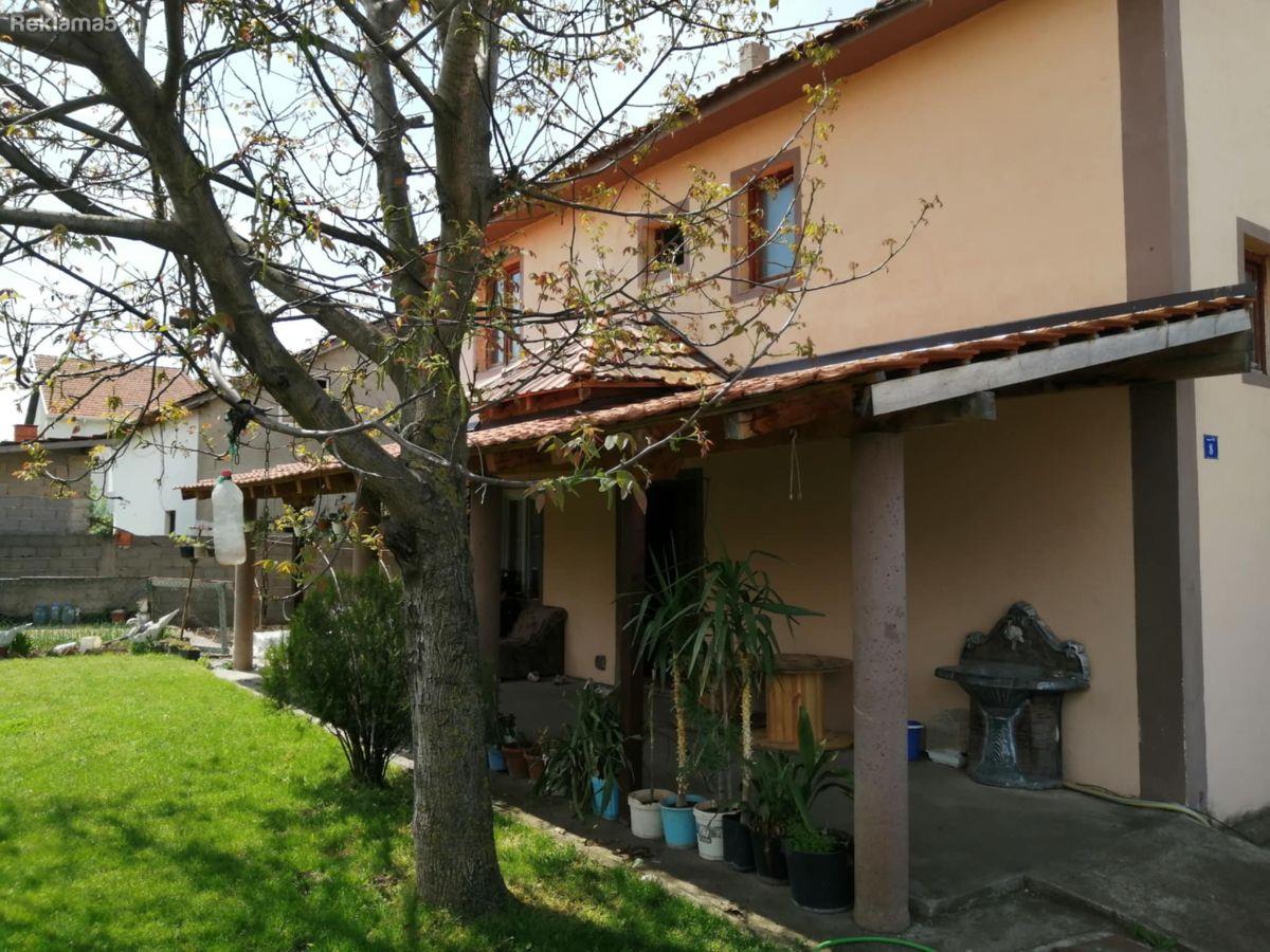Se prodava kuca nas.Karpos Kumanovo