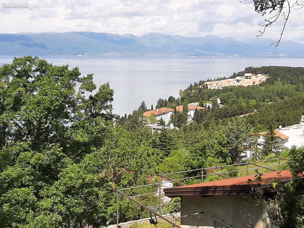 SANRAJS mesto 831m2 so vikendica 44m2 nad h.Tino Sv.Stefan