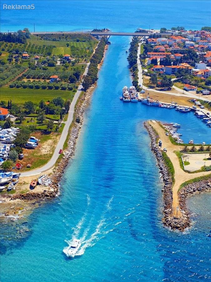 Nea Potidea Halkidiki plot of 570m2.