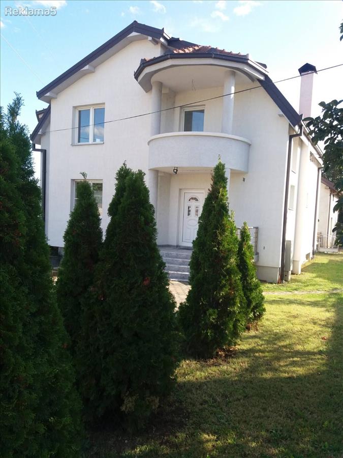 Se prodava kuka vo zradisani