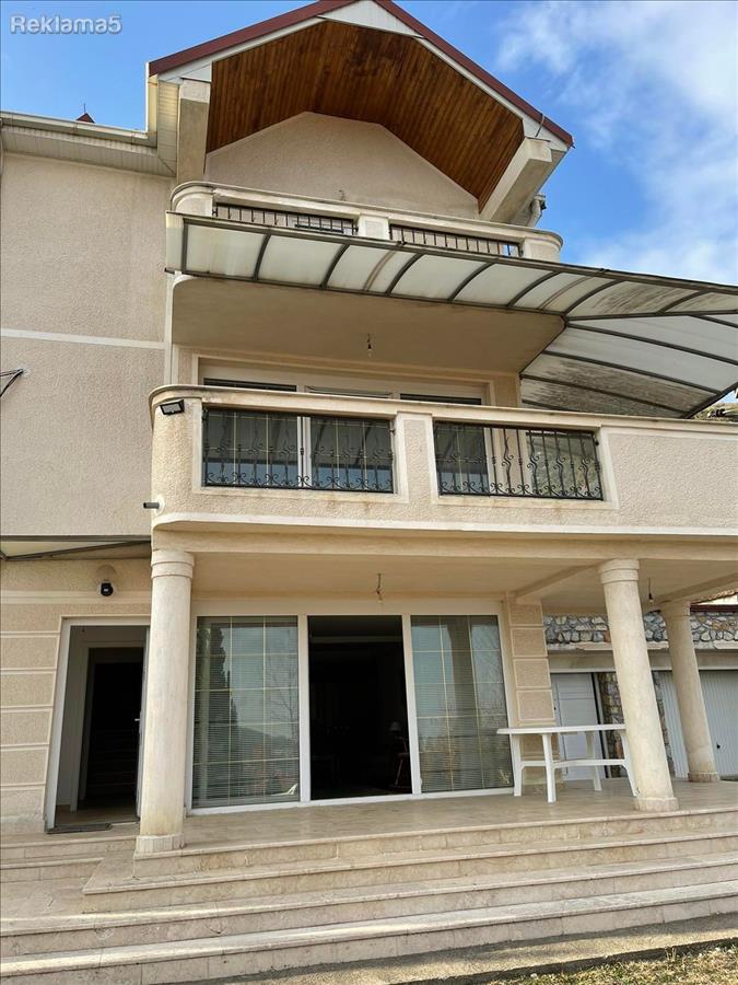 House for sale / rent in Sopishte