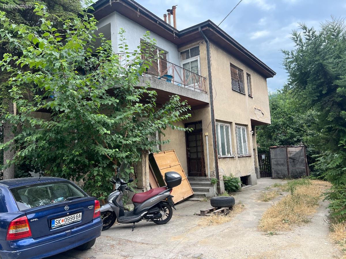 Prodavam Dvospratn Kuka
