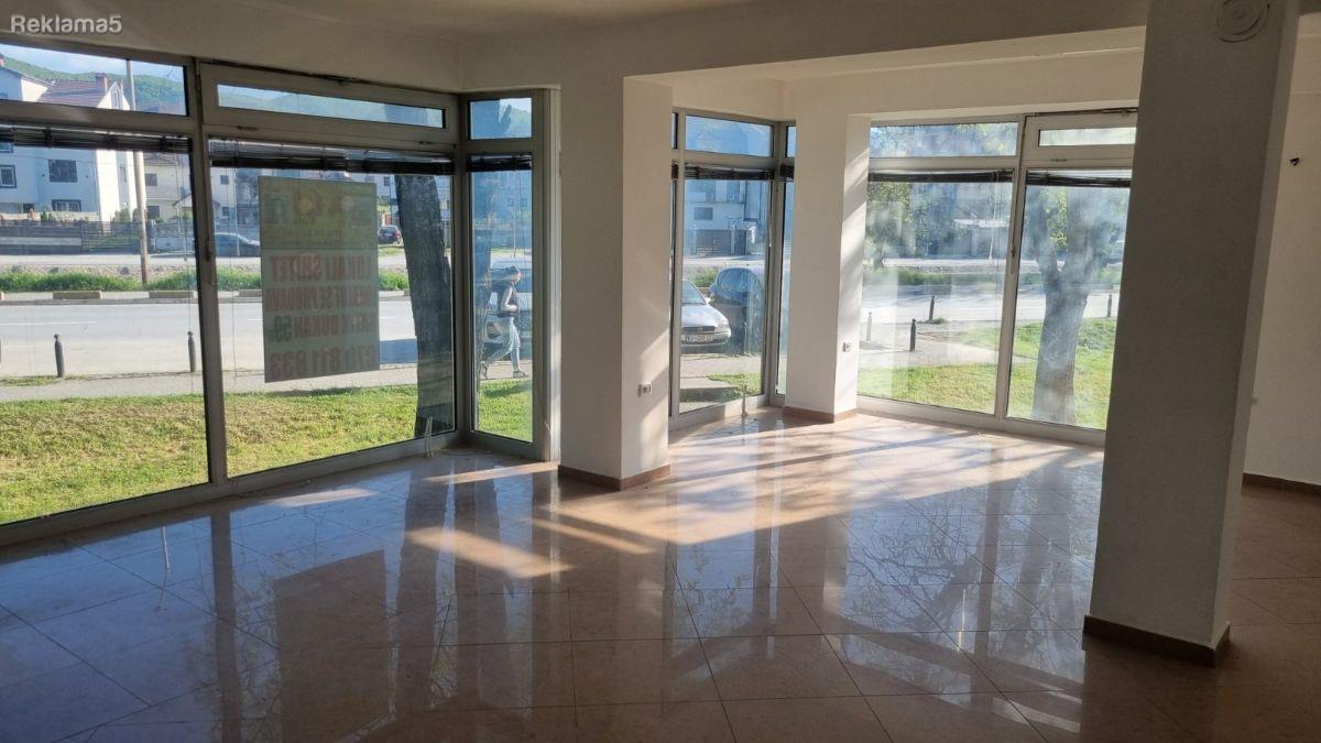 Se prodava dukjan so izlog 59m2,Gpstivar
