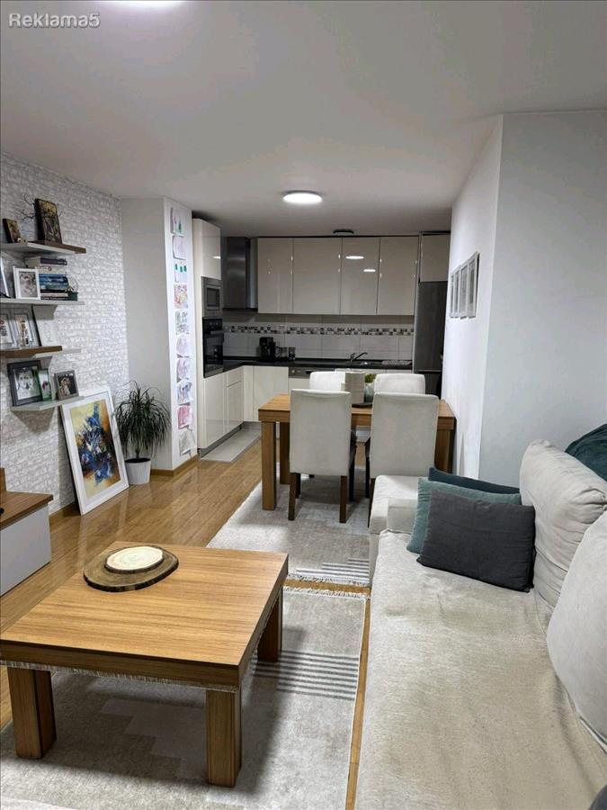 Fully furnished apartment for sale in Aerodrom