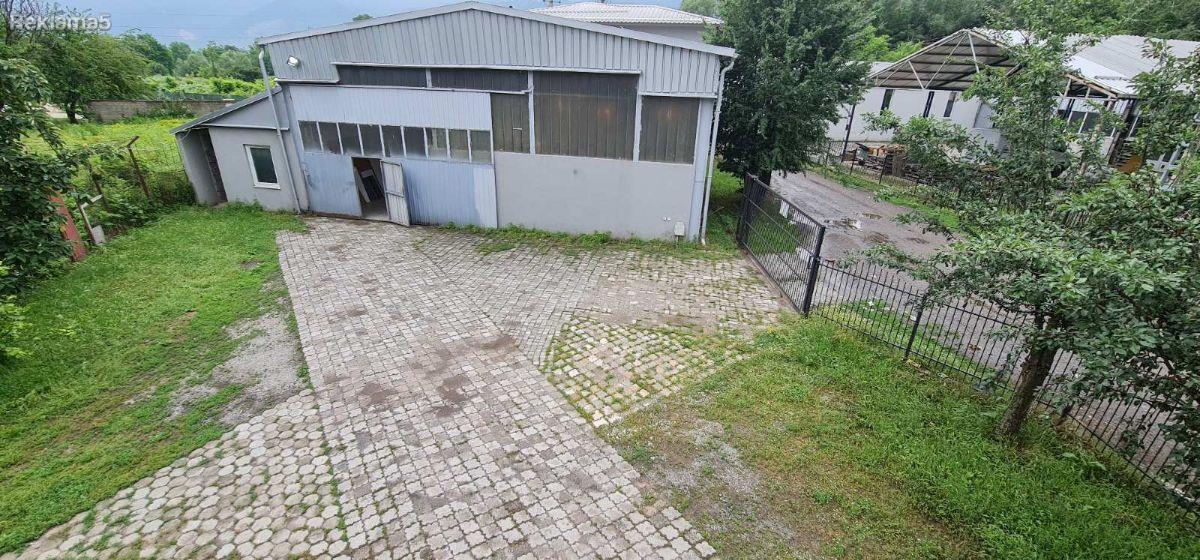 Se prodava hala 762m2