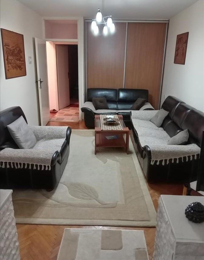 Se prodava stan vo Gorce 1, kaj igralisteto od 73 m2