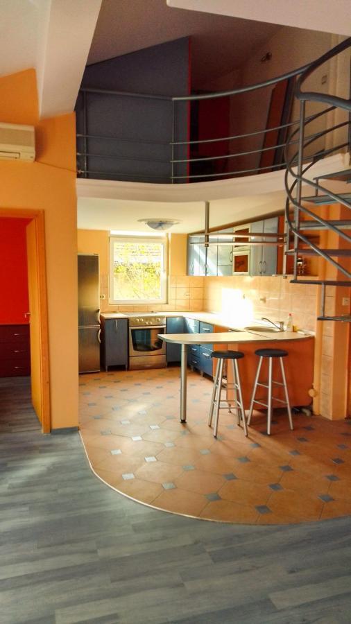 93m2 apartment for sale in Debar Maalo