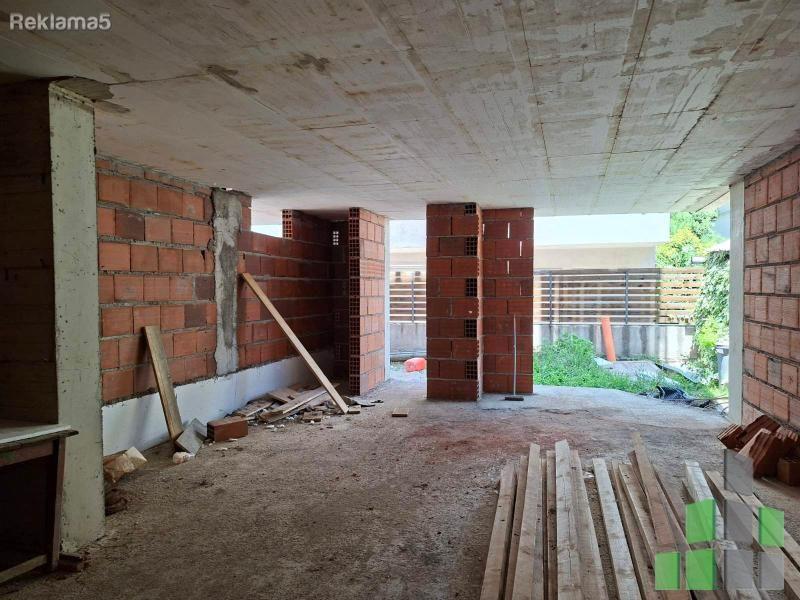 Se prodava stan vo Kozle vo gradba