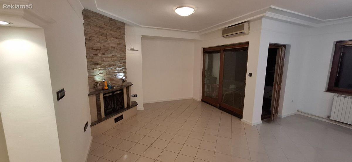 SAVIĆ IS SELLING AN APARTMENT IN THE CENTER