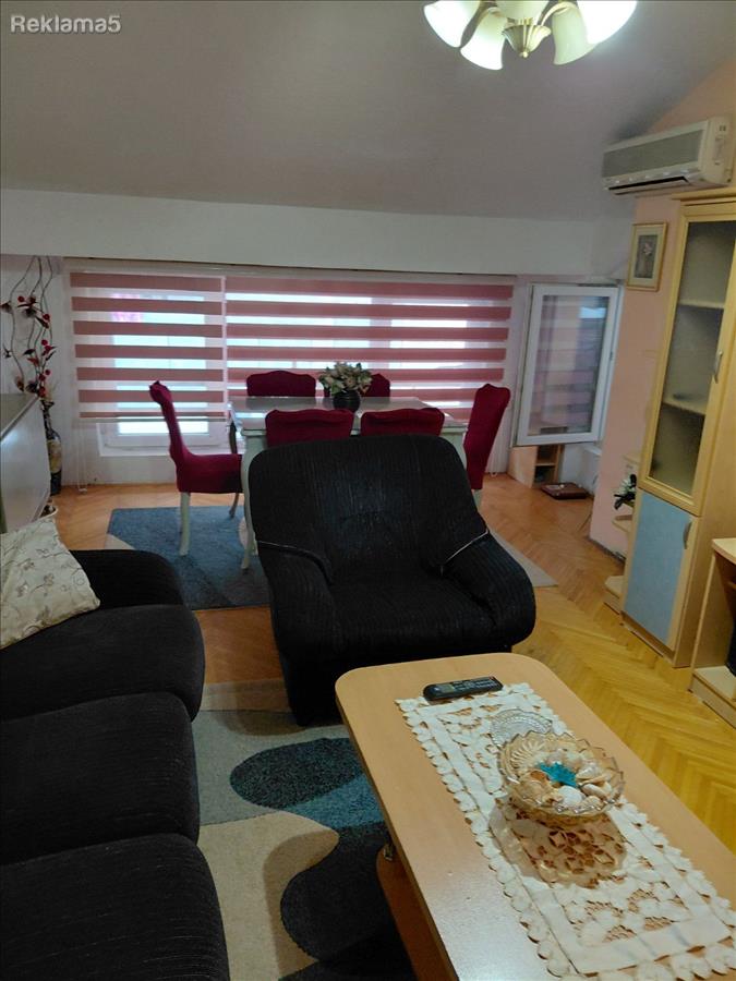 SANRAJS Ubavo stance 55 m2 vo posirok centar na Ohrid