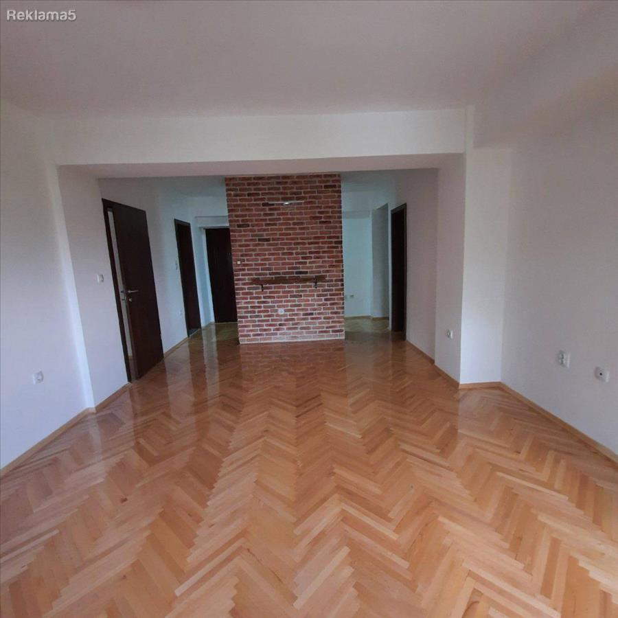 Three-room 72m2 apartment for sale in Kapishtec