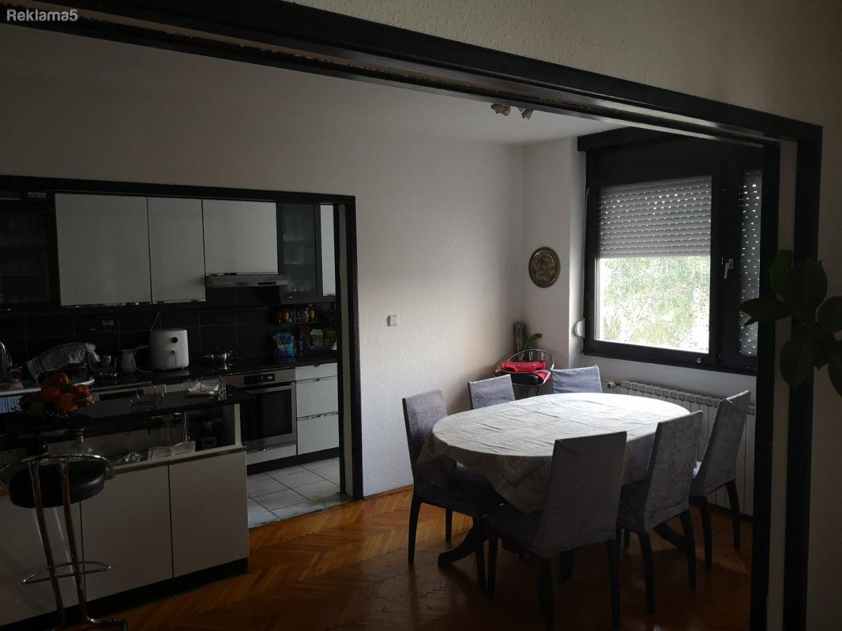 SAVIĆ IS SELLING AN APARTMENT IN THE AIRPORT