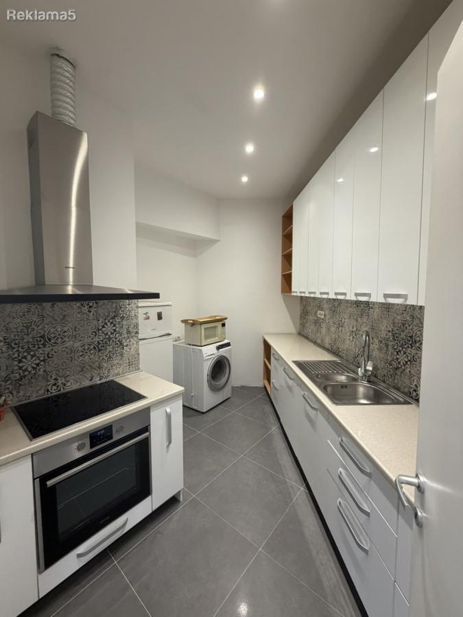 An 84m2 apartment in the Center is for sale