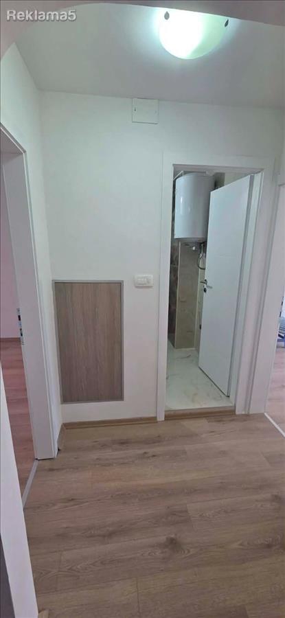 Stan Novoselski Pat 60m2 trosoben -se prodava