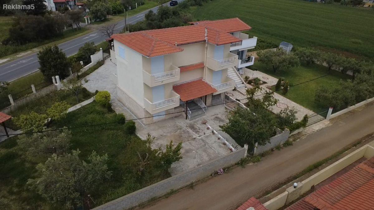 Nea Potidea Halkidiki 2 maisonettes of 200m2.