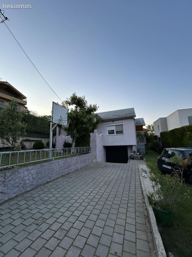 A house of 130 m2 is for sale