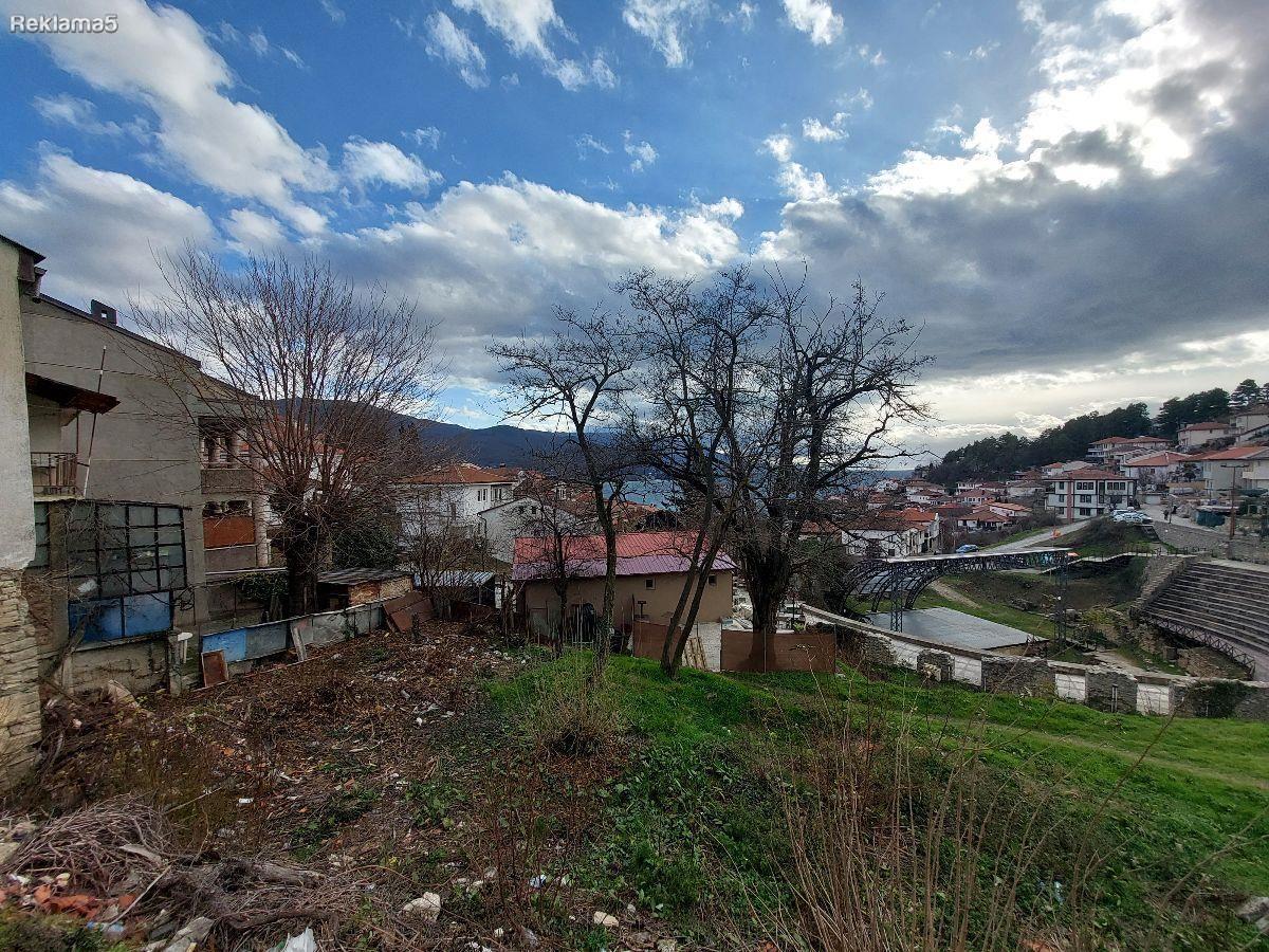 IMPERIA – Property in the old part of the city