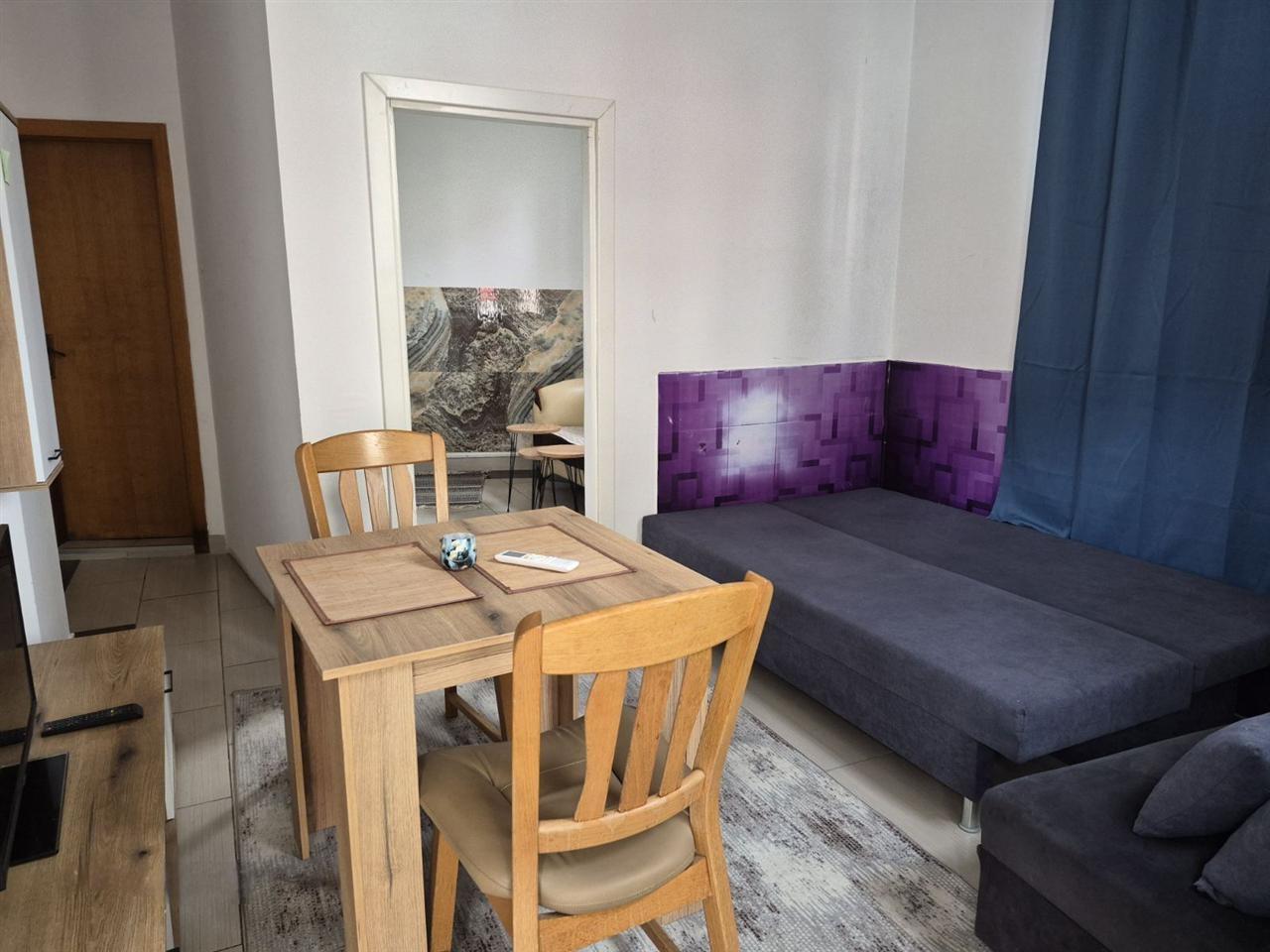 ***Capital***Furnished studio 25 m2 close to the lake