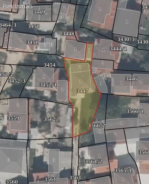 Se prodava kukja pozadi postata vo Resen.