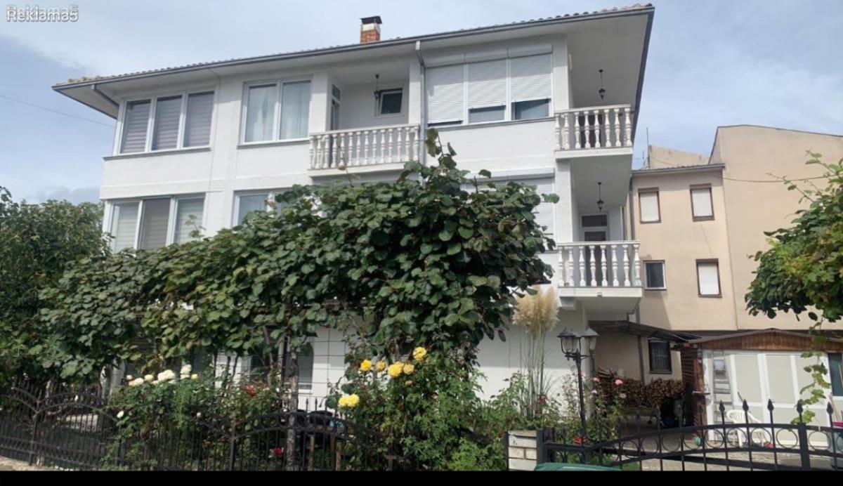 For sale: Elegant house with three floors in Ohrid, Severna Ma
