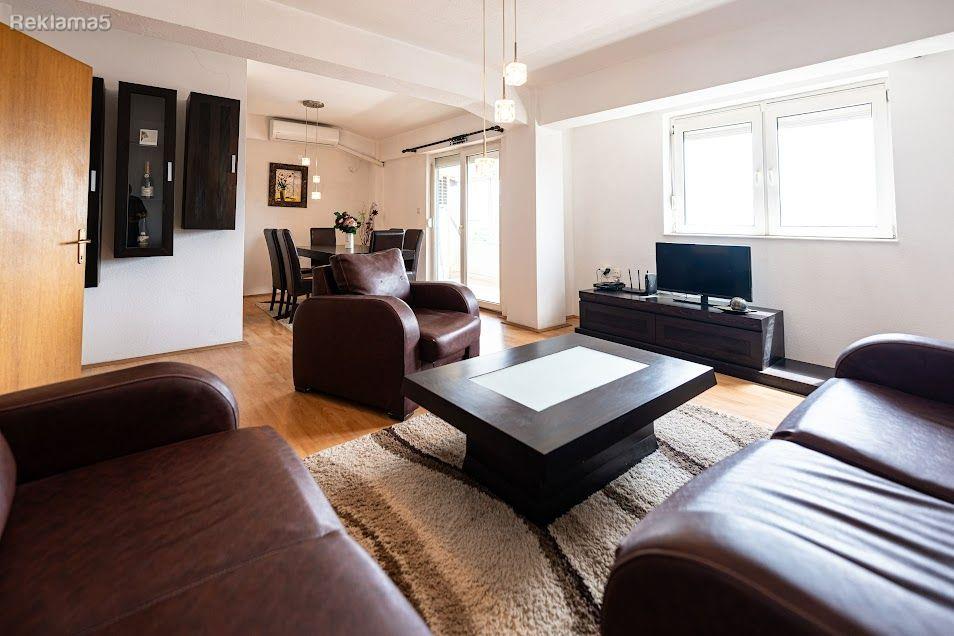 Apartment in a great location opposite Global
