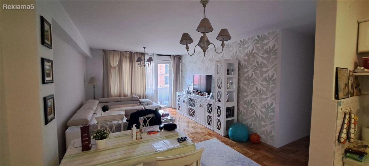 Se prodava stan 90m2 vo Kozle