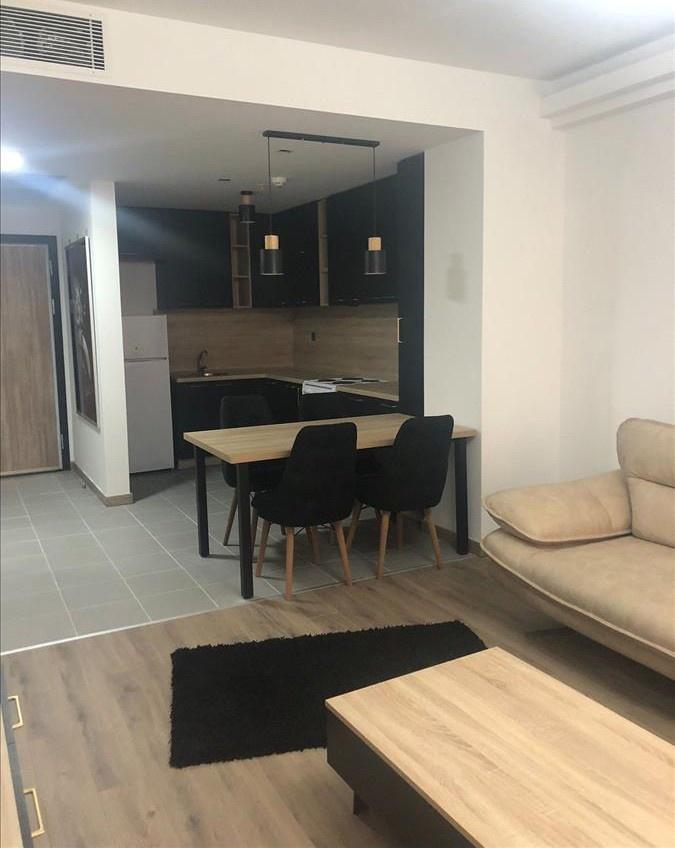 Se prodava namesten stan od 51m2 vo Djevahir Aerodrom