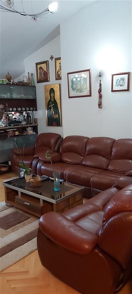 Namesten duplex stan vo K Voda 100m2 so 3 spalni