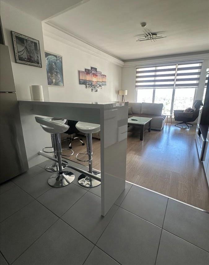 Se prodava namesten stan 51m2 vo Cevahir Kula B