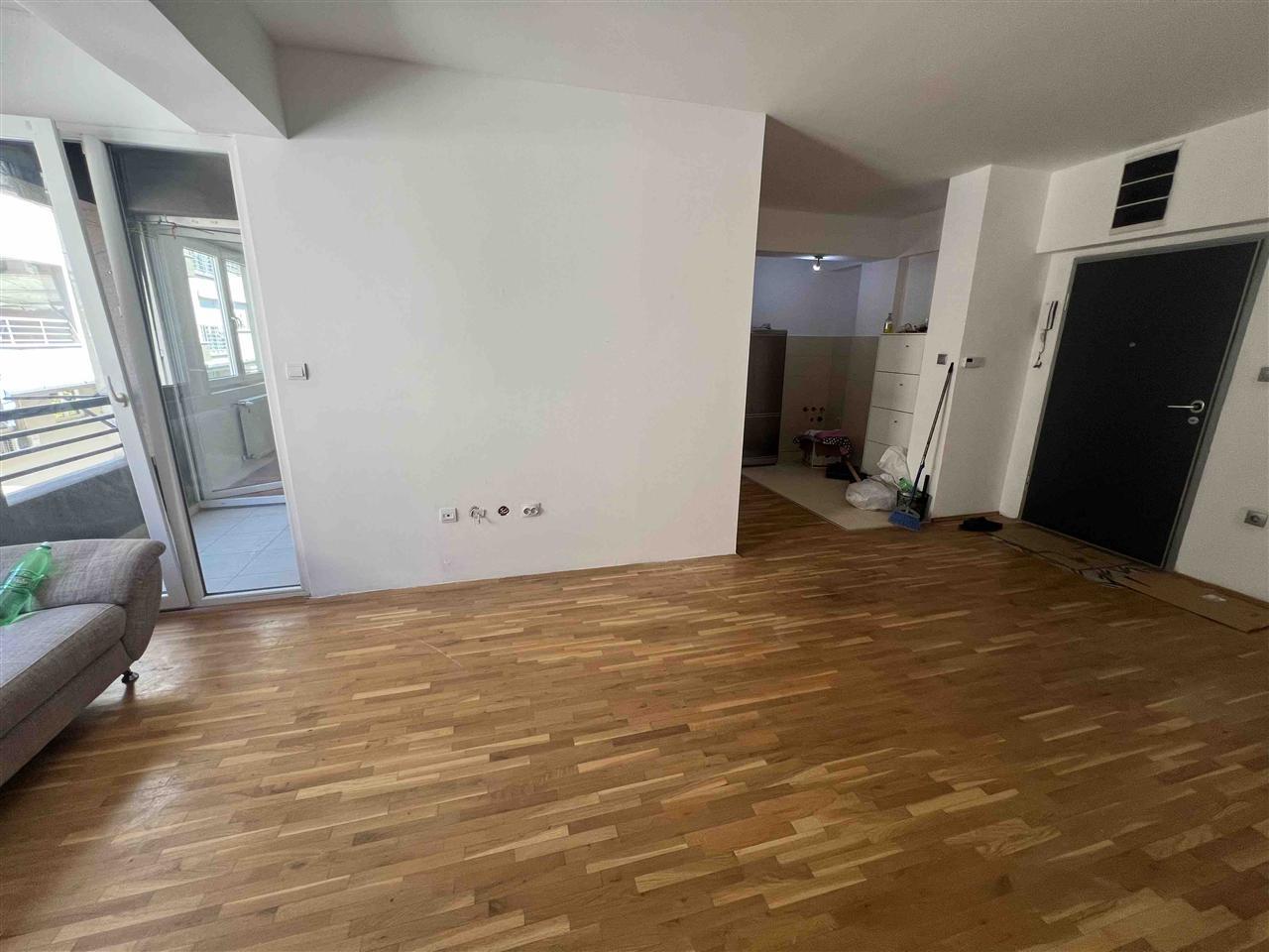 Stan 57m2 vo Debar Maalo kaj pekara Silbo