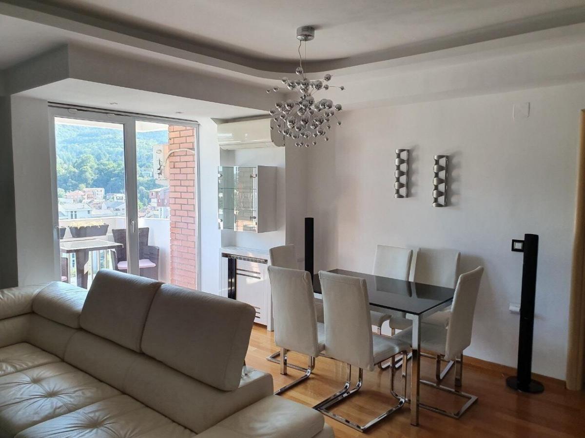 A 72m2 apartment in the Center is for sale