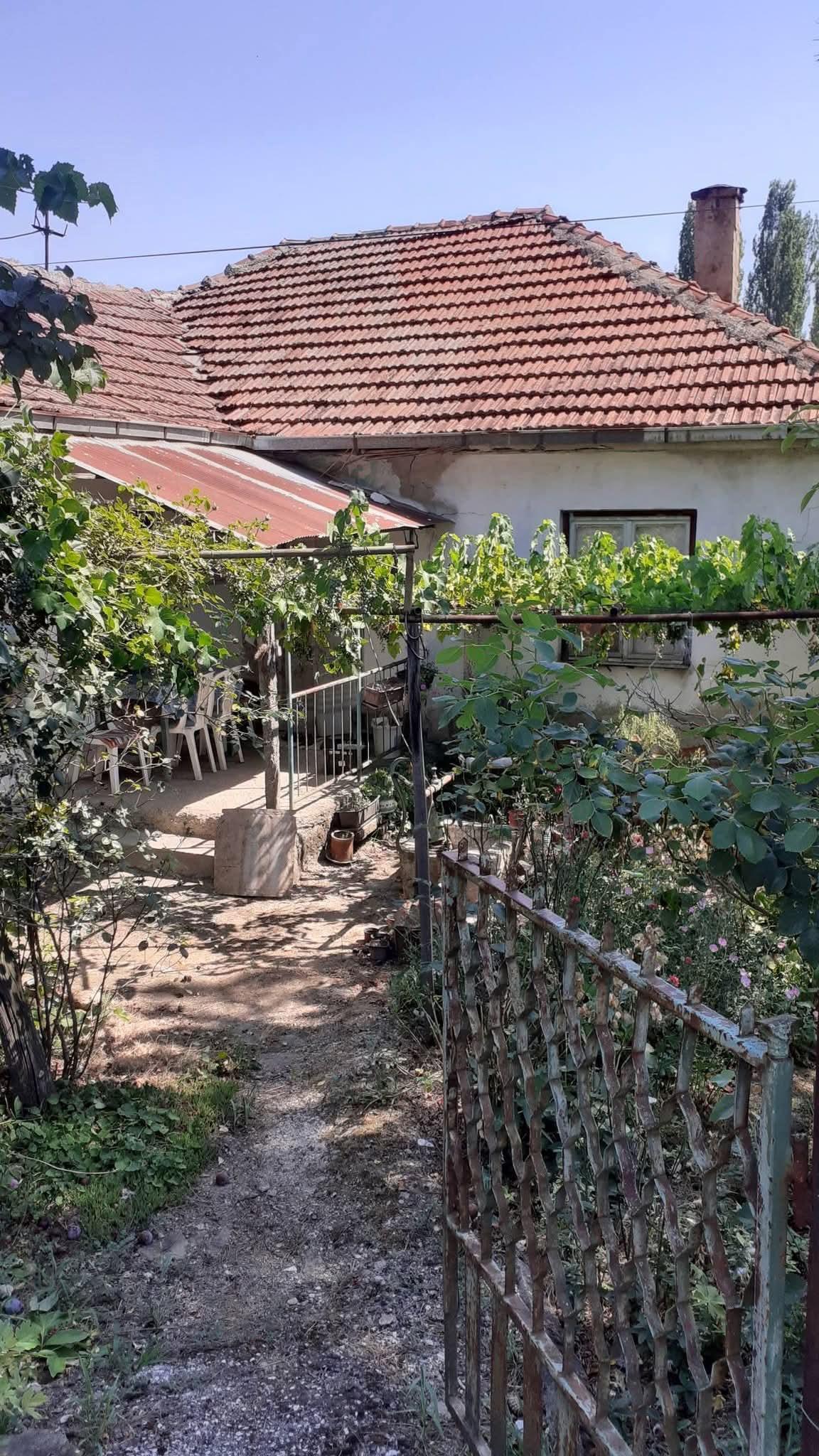 SAVIĆ IS SELLING A PLOT IN ZELENIKOVO