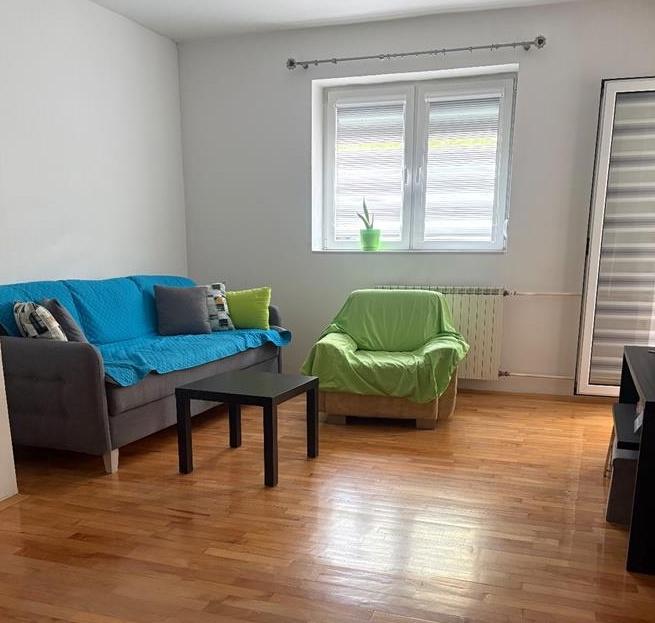 Stan vo Aerodrom 80m2 so 2 spalni renoviran