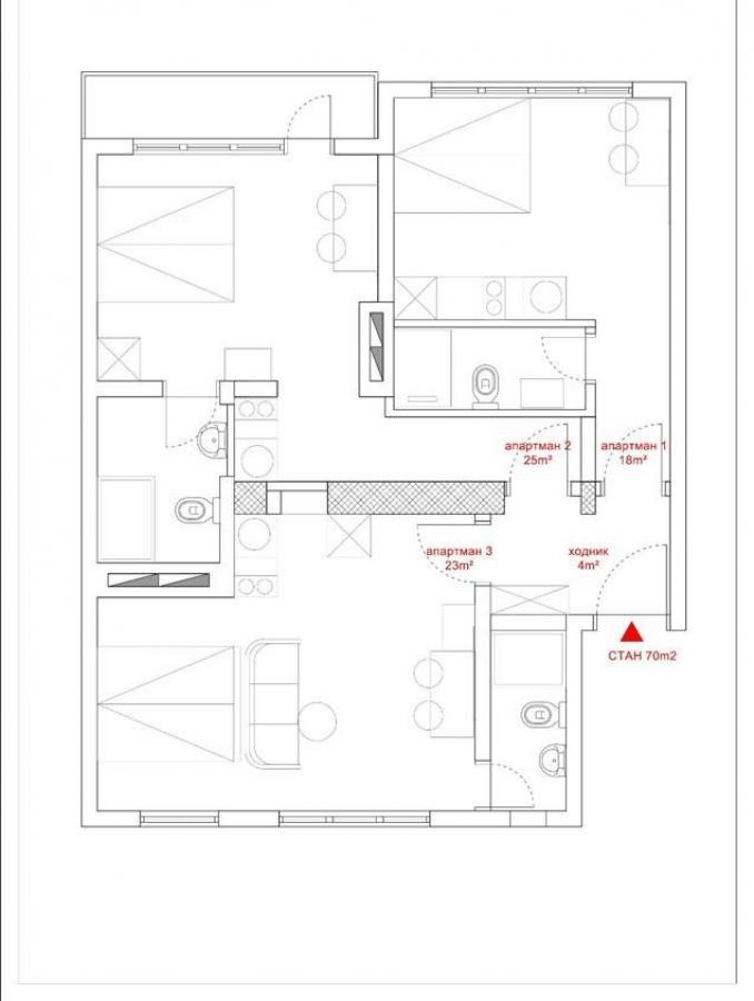 An apartment with 3 apartments in the Center is for sale