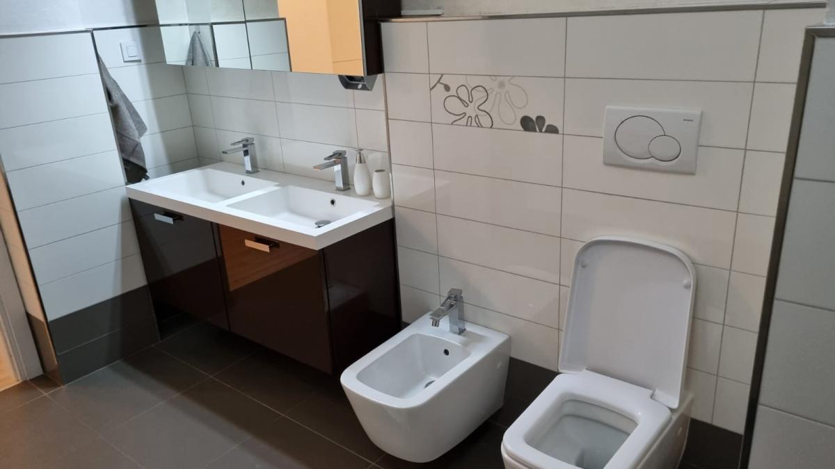 83m2 apartment for sale in Center