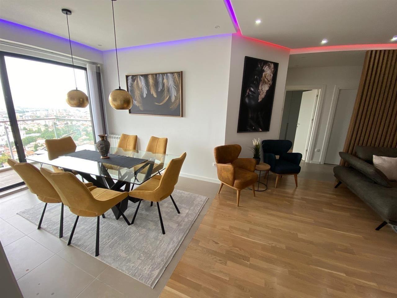 Se Izdava Lux stan 120m2 Vodno Panorama