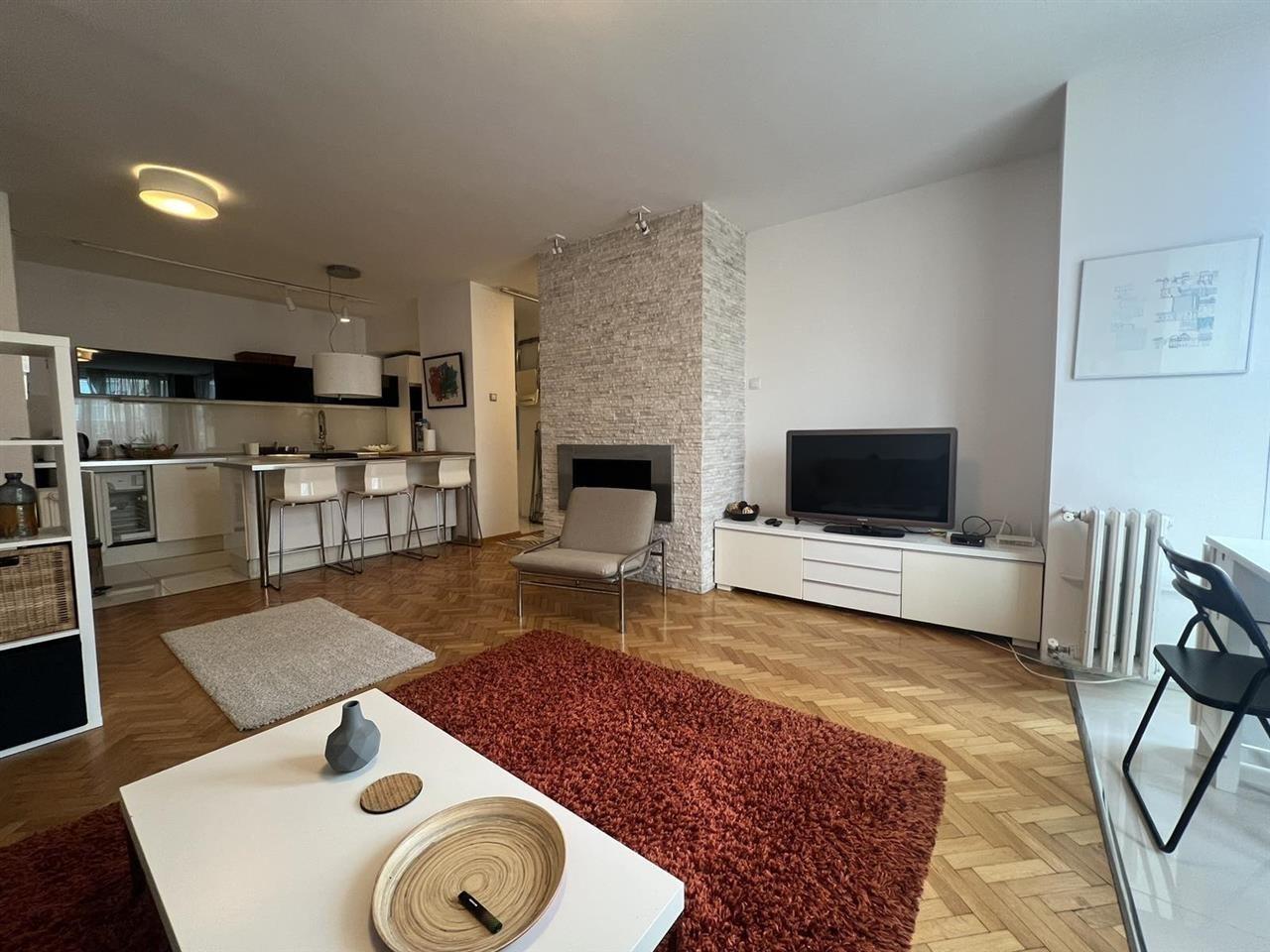 Ekstra Dvosoben 60m2 Strog Centar Beko