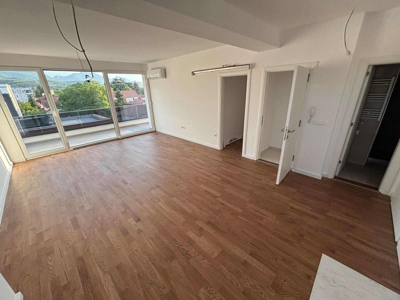 BRAND NEW APARTMENT FOR RENT IN VLAE