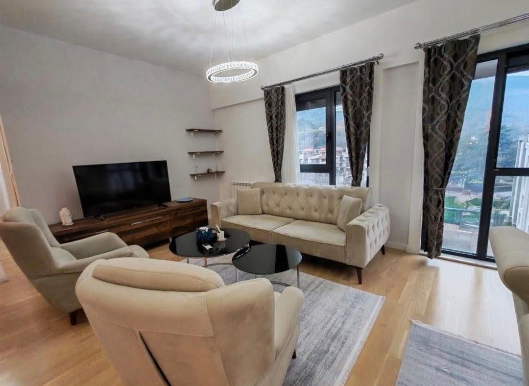 EXCLUSIVE APARTMENT ON THE WATER FOR RENT